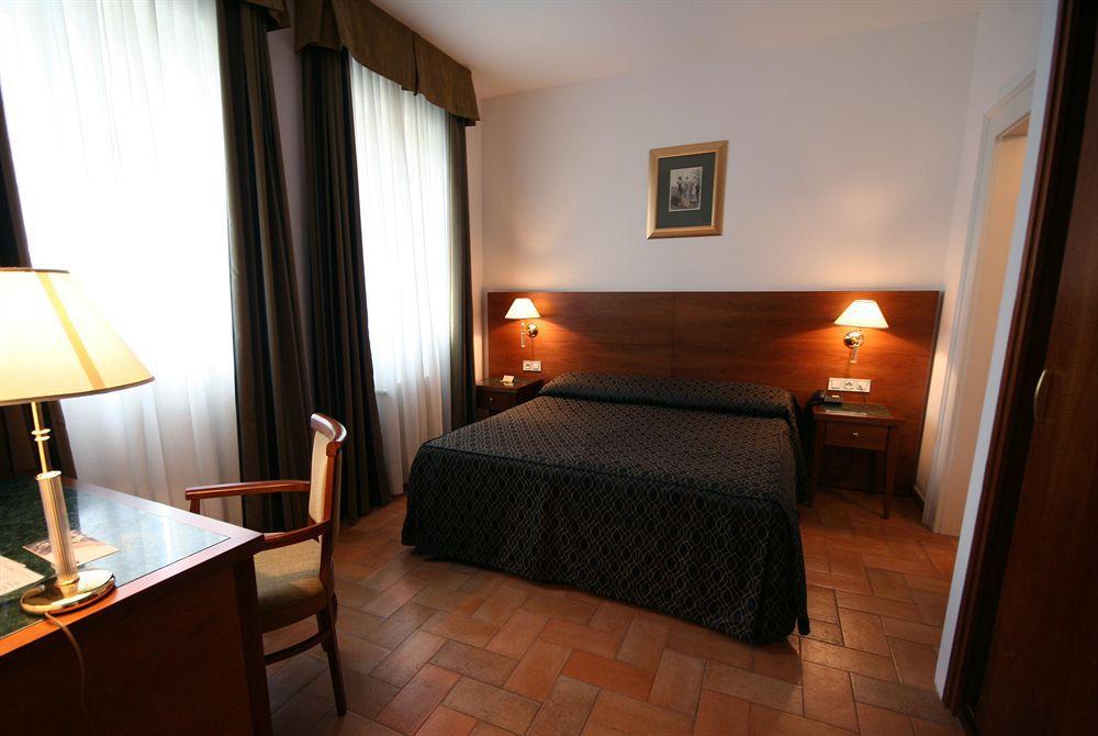 Hotel Galileo Prague Phòng bức ảnh