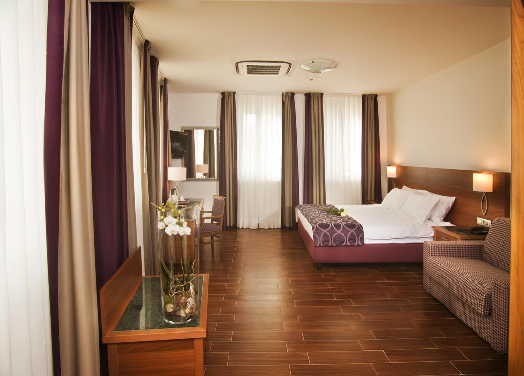 Hotel Galileo Prague Phòng bức ảnh